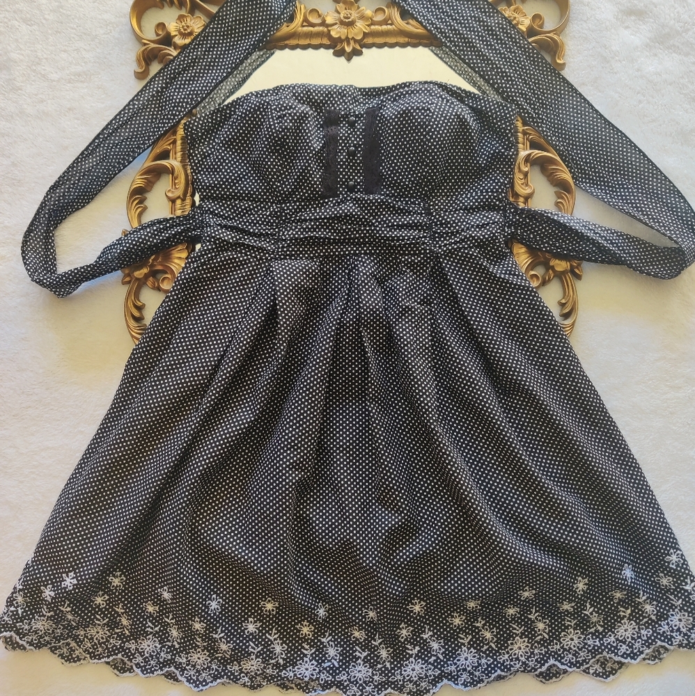 Specklers size 5 black polkadot dress